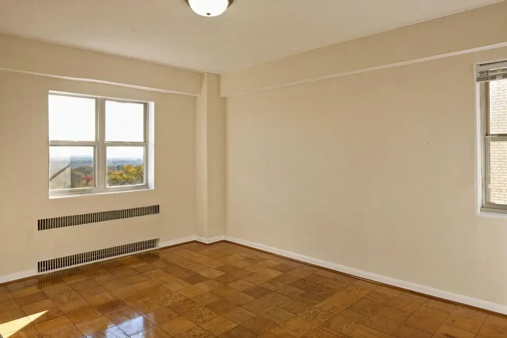 skyline towers apartments near georgetown interior 2
