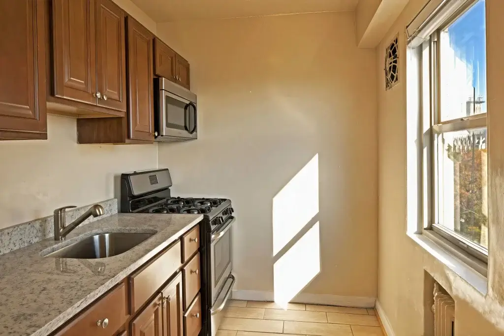 skyline towers dc apartments kitchen